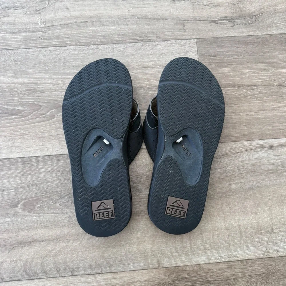 Reef Fanning Mens Black Flip Flop Sandals with Bottle Opener Size 11